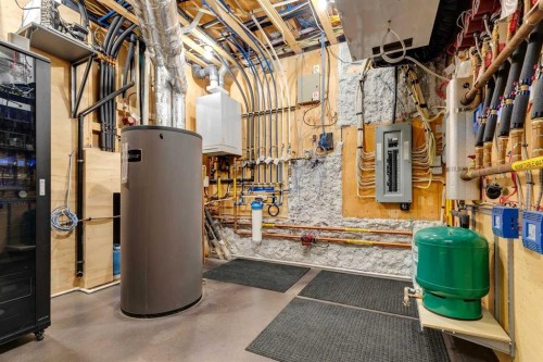 25 Posthill Drive Sw, Calgary, AB 