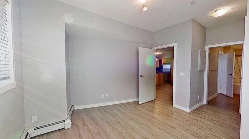 121-69 Springborough Court Sw, Calgary, AB - Indoor Photo Showing Other Room