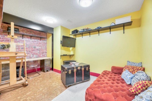 360 Parkmere Green, Chestermere, AB 