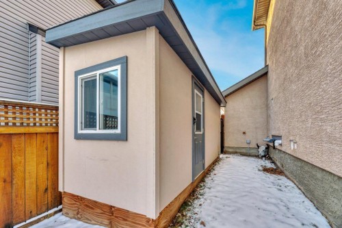 360 Parkmere Green, Chestermere, AB 