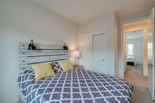 614 Greenbriar Common Nw, Calgary, AB - Indoor Photo Showing Bedroom