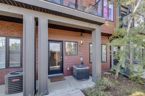614 Greenbriar Common Nw, Calgary, AB - Outdoor With Exterior