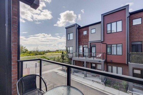 614 Greenbriar Common Nw, Calgary, AB - Outdoor With Exterior