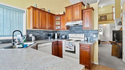 80 Arbour Grove Close Nw, Calgary, AB - Indoor Photo Showing Kitchen