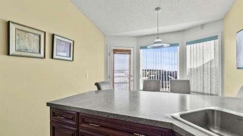 80 Arbour Grove Close Nw, Calgary, AB - Indoor Photo Showing Kitchen