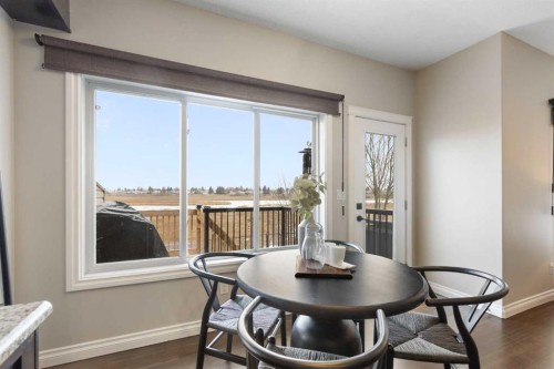 100 Lakeside View, Strathmore, AB - Indoor Photo Showing Dining Room