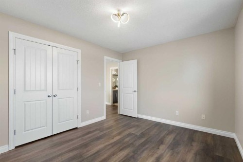 100 Lakeside View, Strathmore, AB - Indoor Photo Showing Other Room