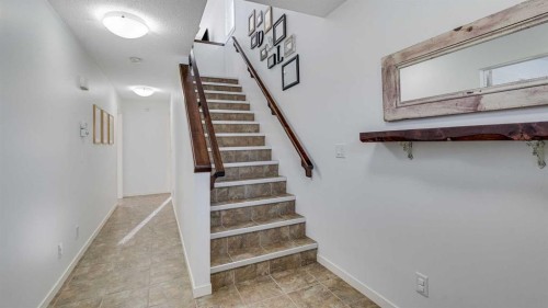 389 Cranberry Circle Se, Calgary, AB - Indoor Photo Showing Other Room