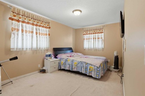 197 West Creek Boulevard, Chestermere, AB - Indoor Photo Showing Bedroom