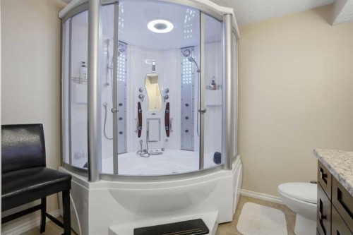 197 West Creek Boulevard, Chestermere, AB - Indoor Photo Showing Bathroom