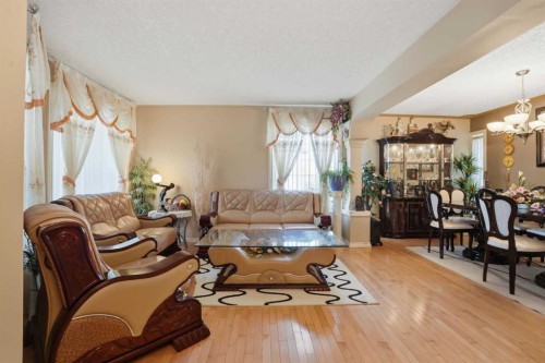 197 West Creek Boulevard, Chestermere, AB - Indoor Photo Showing Living Room