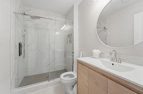 115 Bayview Circle, Airdrie, AB - Indoor Photo Showing Bathroom