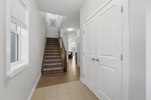 115 Bayview Circle, Airdrie, AB - Indoor Photo Showing Other Room