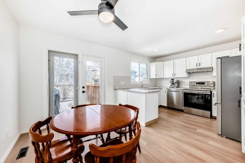 212 Cedarbrook Bay Sw, Calgary, AB - Indoor