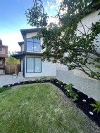 212 Cedarbrook Bay SW Calgary, AB T2W 4R4