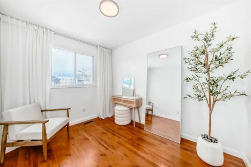 212 Cedarbrook Bay Sw, Calgary, AB - Indoor