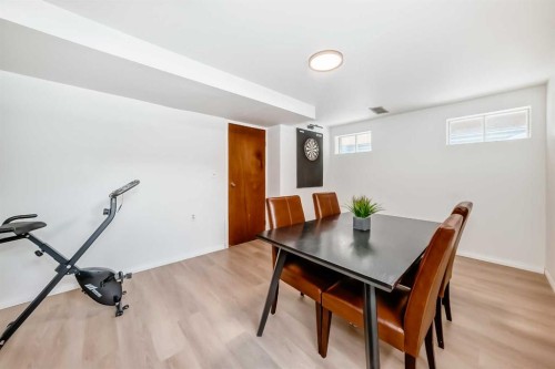 212 Cedarbrook Bay Sw, Calgary, AB - Indoor