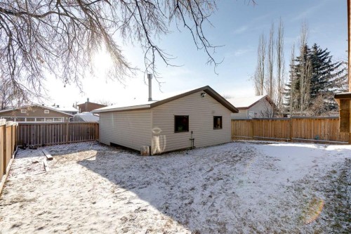 1205 Meadowbrook Drive Se, Airdrie, AB - Outdoor