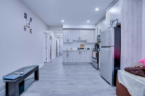 126 Saddlestone Park Ne, Calgary, AB - Indoor Photo Showing Kitchen