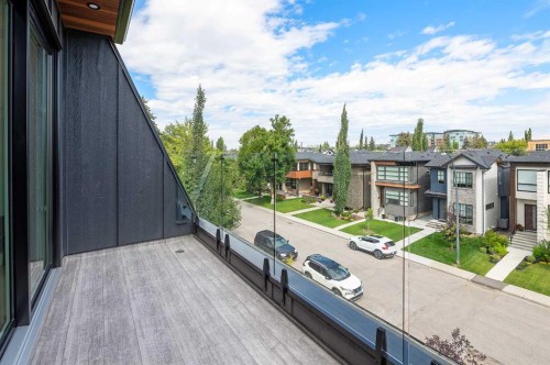 1807 Broadview Road Nw, Calgary, AB - Outdoor