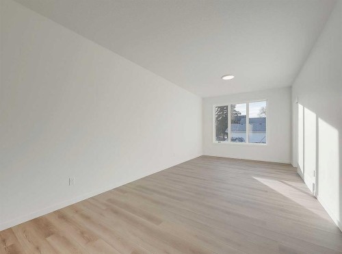 119 5 Avenue Se, High River, AB - Indoor Photo Showing Other Room