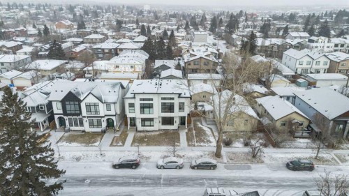 234 25 Avenue Ne, Calgary, AB - Outdoor