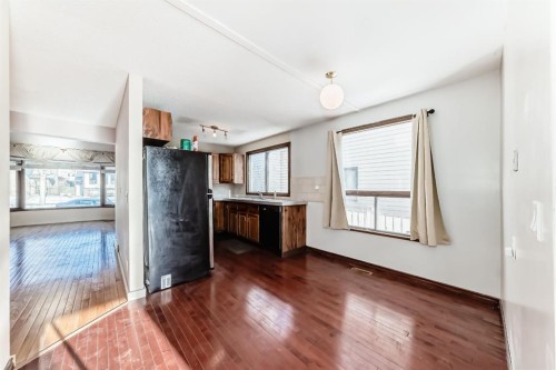 8007 Ranchview Drive Nw, Calgary, AB - Indoor Photo Showing Other Room