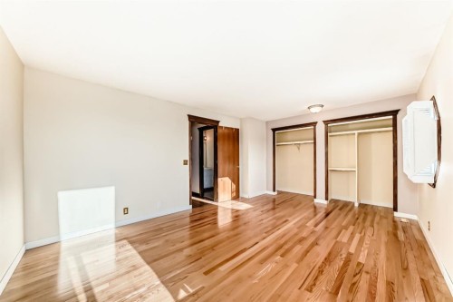 8007 Ranchview Drive Nw, Calgary, AB - Indoor Photo Showing Other Room