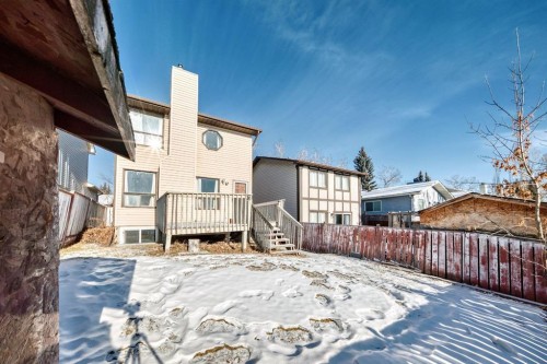 8007 Ranchview Drive Nw, Calgary, AB - Outdoor