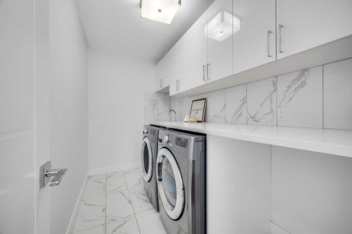 2415 25 Avenue Nw, Calgary, AB - Indoor Photo Showing Laundry Room