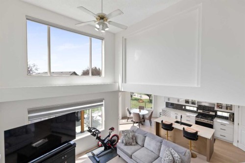 7 Country Hills Park Nw, Calgary, AB - Indoor Photo Showing Other Room