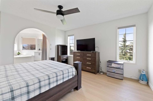 7 Country Hills Park Nw, Calgary, AB - Indoor Photo Showing Bedroom