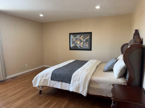 2612 Signal Hill Drive Sw, Calgary, AB 