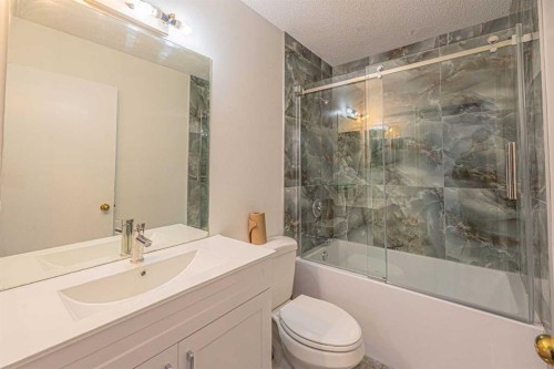 38 Martindale Drive Ne, Calgary, AB - Indoor Photo Showing Bathroom