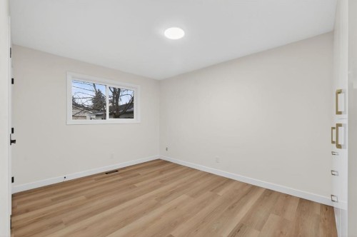 420 Pinegreen Close Ne, Calgary, AB - Indoor Photo Showing Other Room