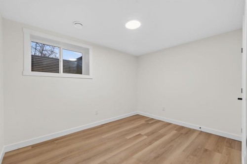 420 Pinegreen Close Ne, Calgary, AB - Indoor Photo Showing Other Room