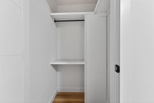 420 Pinegreen Close Ne, Calgary, AB - Indoor