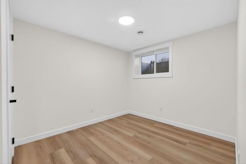 420 Pinegreen Close Ne, Calgary, AB - Indoor Photo Showing Other Room