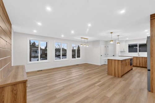 420 Pinegreen Close Ne, Calgary, AB - Indoor