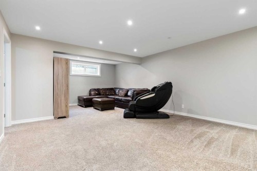 26 Marquis Heights Se, Calgary, AB - Indoor