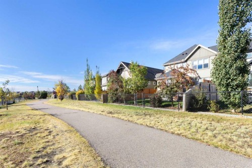 26 Marquis Heights Se, Calgary, AB - Outdoor