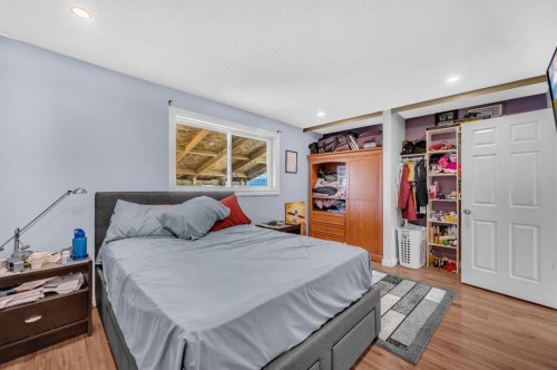6537 68 Street Ne, Calgary, AB - Indoor Photo Showing Bedroom