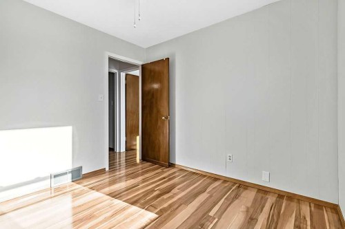 107 Lock Crescent, Okotoks, AB - Indoor Photo Showing Other Room