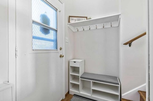 107 Lock Crescent, Okotoks, AB - Indoor Photo Showing Other Room