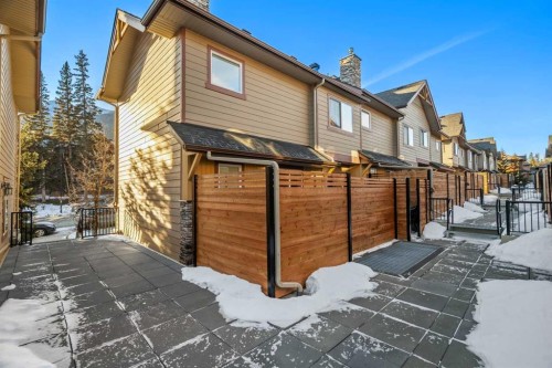 201-85 Dyrgas Gate, Canmore, AB - Outdoor With Exterior