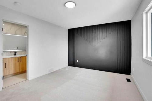 77 Ferncliff Crescent Se, Calgary, AB - Indoor Photo Showing Other Room