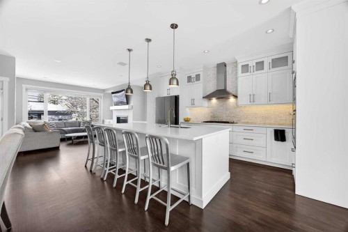1410 21 Avenue Nw, Calgary, AB - Indoor Photo Showing Kitchen With Upgraded Kitchen