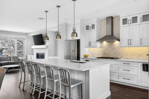 1410 21 Avenue Nw, Calgary, AB - Indoor Photo Showing Kitchen With Upgraded Kitchen