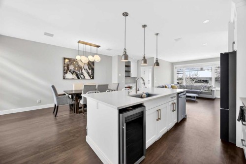 1410 21 Avenue Nw, Calgary, AB - Indoor Photo Showing Kitchen With Upgraded Kitchen