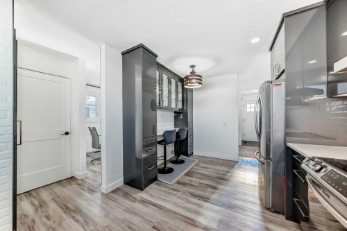 216 Pinecrest Crescent Ne, Calgary, AB 